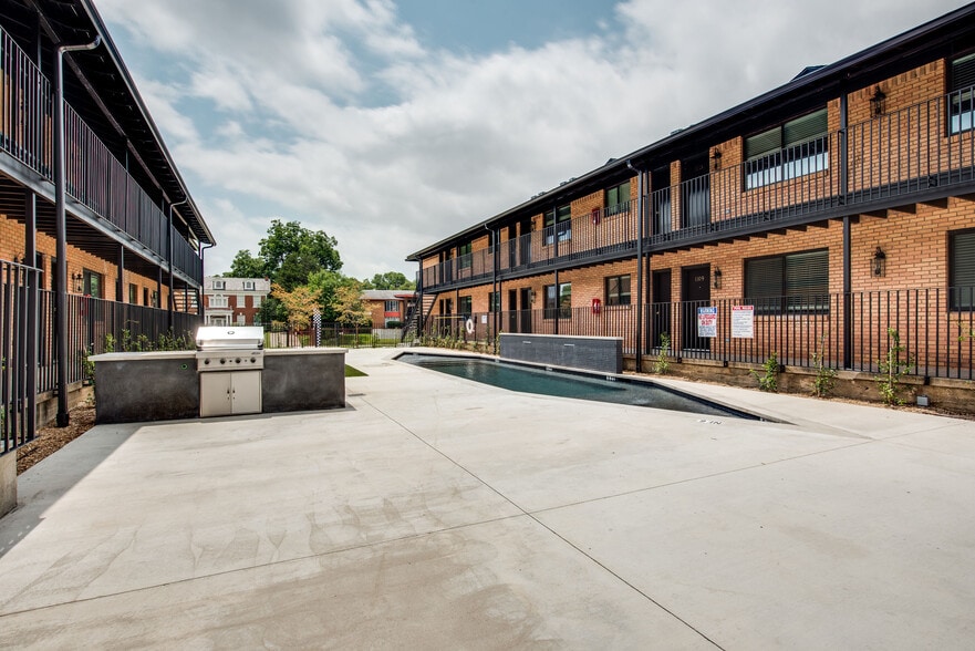 More Photos Of 5103-5111 Live Oak St, Dallas Apartments For Sale