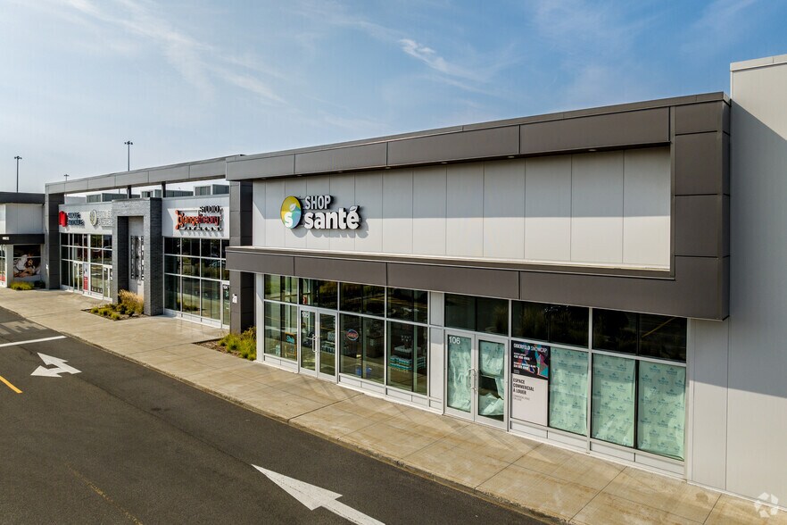 More Photos Of 1425 Boul Michèle-Bohec, Blainville Unknown For Lease