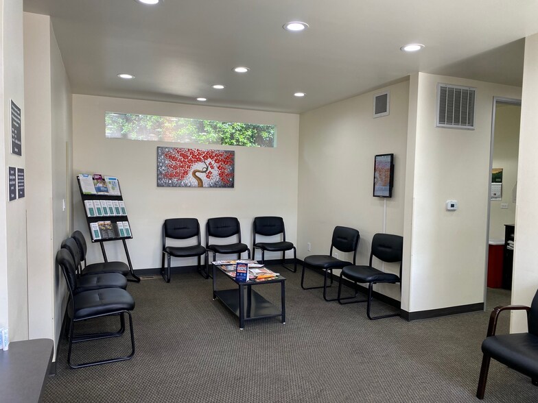 More Photos Of 80 Arch St, Redwood City Medical For Sale