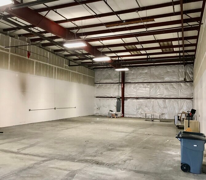 More Photos Of 1360 N McDowell Blvd, Petaluma Manufacturing For Lease