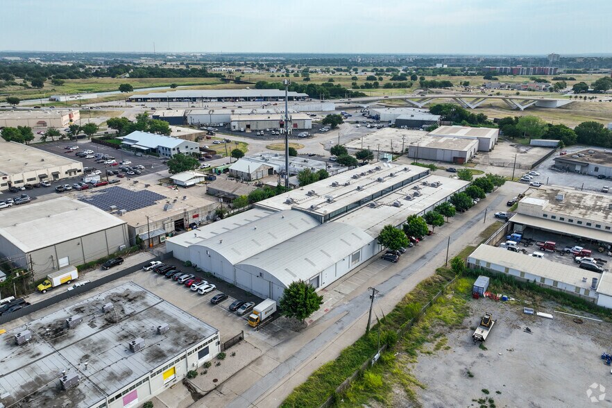 More Photos Of 201 N Rupert St, Fort Worth Office For Lease