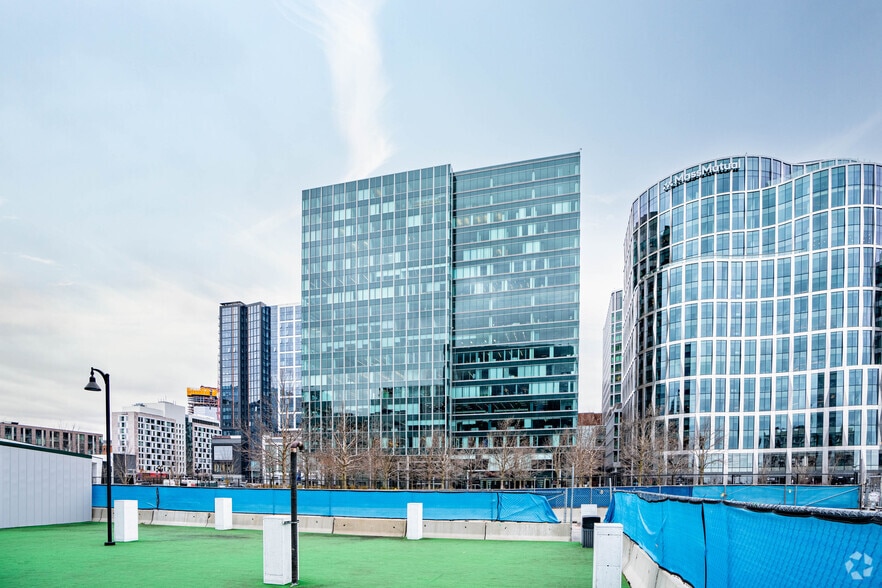 More Photos Of 1 Marina Park Dr, Boston Office For Lease