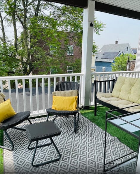 More Photos Of 3182 E Tremont Ave, Bronx Apartments For Lease