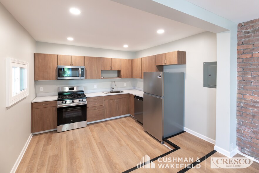 More Photos Of 1020 Kenilworth Ave, Cleveland Apartments For Sale