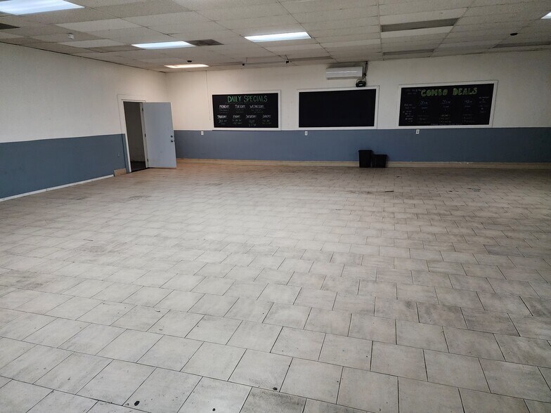 More Photos Of 331 E 9th St, San Bernardino Freestanding For Lease