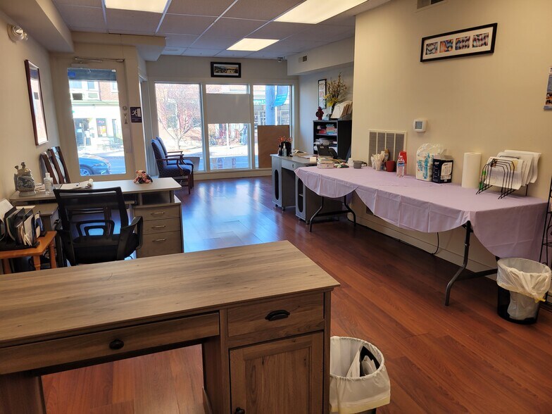 More Photos Of 68 E Main St, Mount Joy Storefront Retail Office For Lease