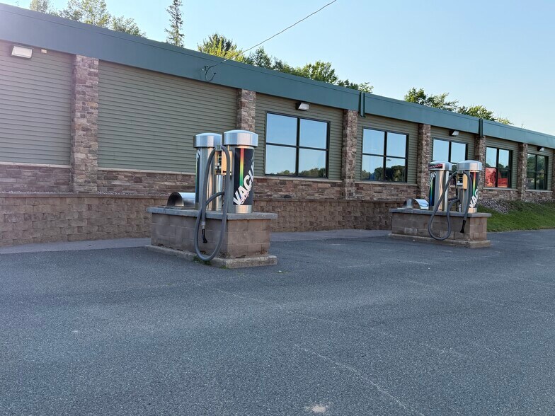 More Photos Of 135 Brookton Road, Marquette Carwash For Sale
