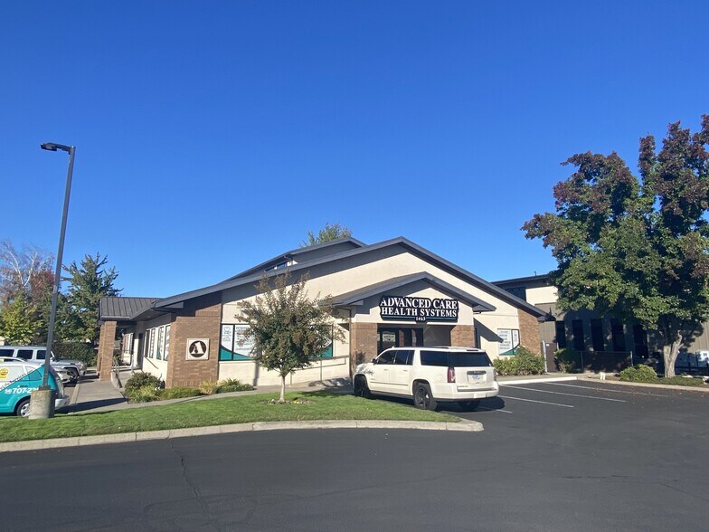 Primary Photo Of 1463 E McAndrews Rd, Medford Medical For Sale