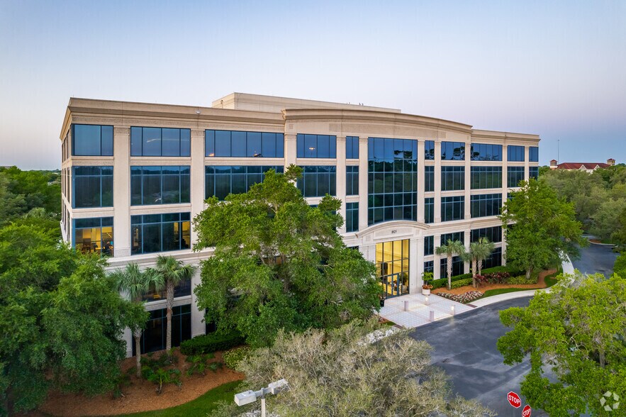 More Photos Of 1025 Greenwood Blvd, Lake Mary Unknown For Lease