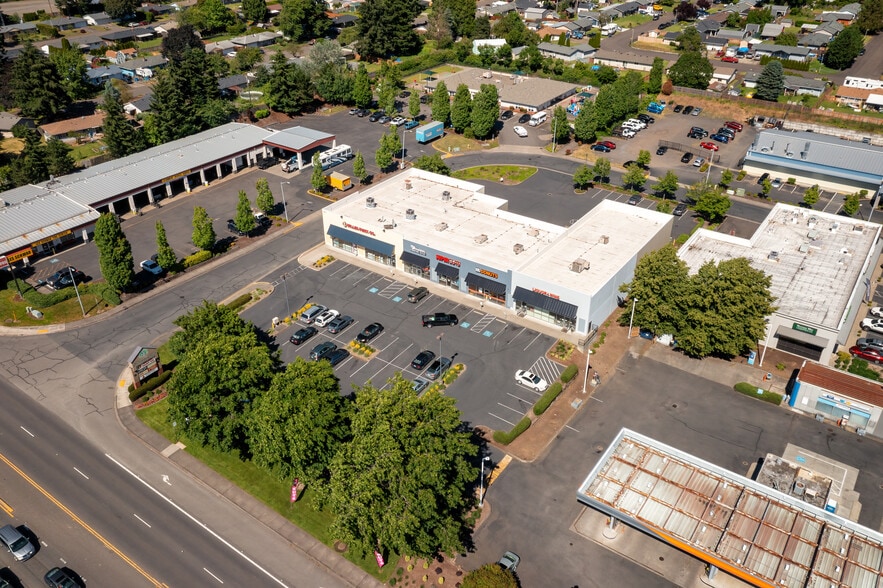 More Photos Of 11717 NE 78th Way, Vancouver Unknown For Lease