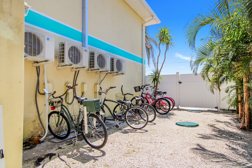 More Photos Of 3226 Stringfellow Rd, Saint James City Apartments For Sale
