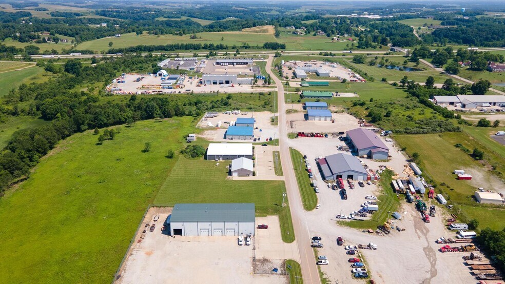 More Photos Of 66850 Executive Dr, Saint Clairsville Warehouse For Lease