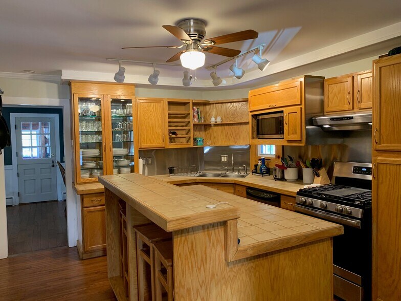 More Photos Of 159 Mayville Rd, Bethel Restaurant For Sale
