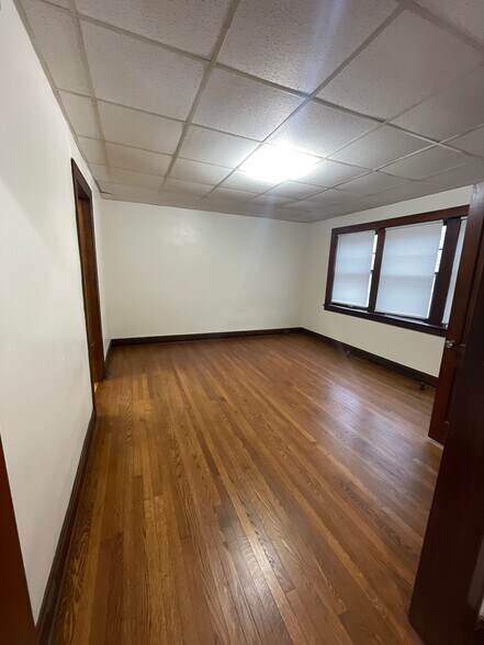More Photos Of 255 Oakland Ave, Council Bluffs Apartments For Sale