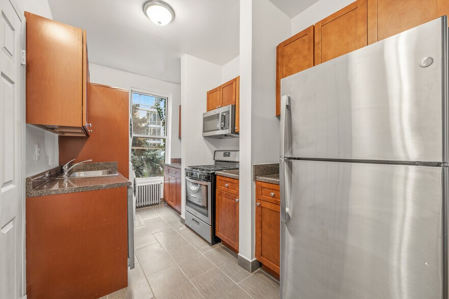 More Photos Of 5-16 47th Rd, Long Island City Apartments For Sale