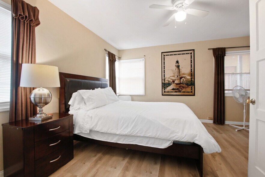 More Photos Of 111 Bay Shore Ave, Long Beach Apartments For Sale