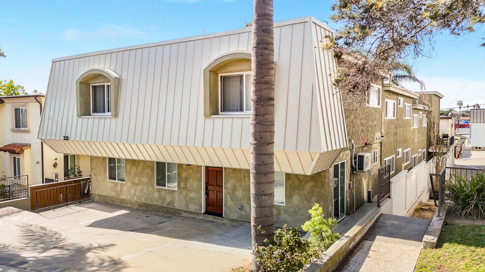More Photos Of 221 Sheldon St, El Segundo Apartments For Sale