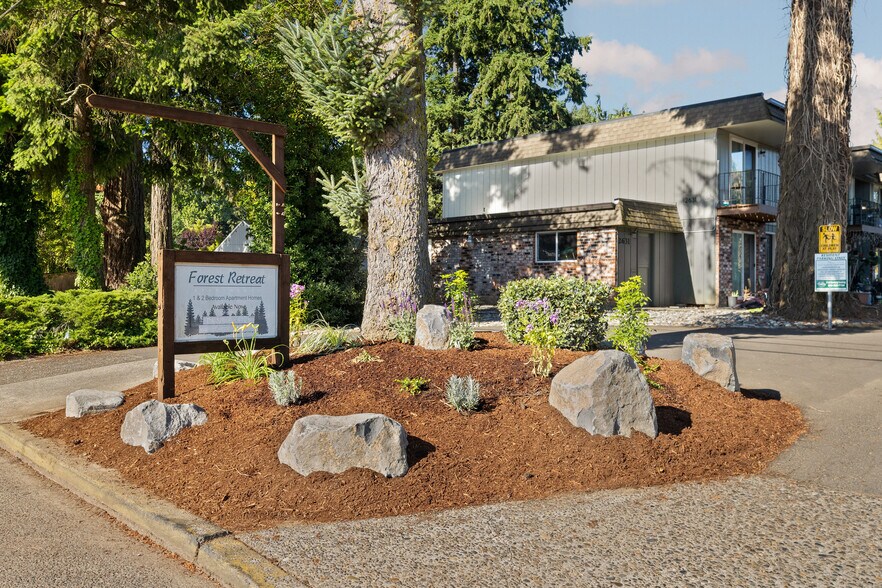 Primary Photo Of 2615-2631 SE 111th Ave, Portland Apartments For Sale