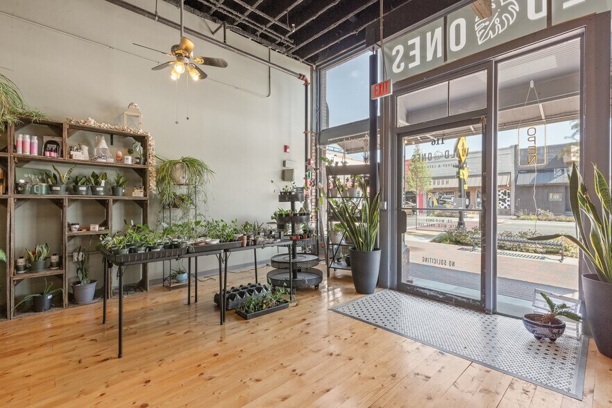 More Photos Of 116-118 N Main St, Sand Springs Storefront Retail Residential For Sale