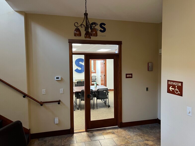 More Photos Of 104 Park Ave N, Park Rapids Medical For Lease