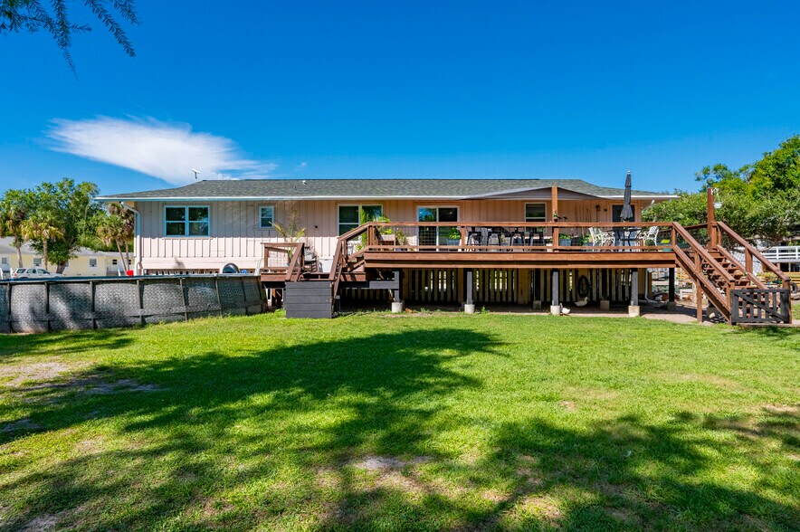 More Photos Of 8806 SW Start Center St, Arcadia Manufactured Housing Mobile Home Park For Sale