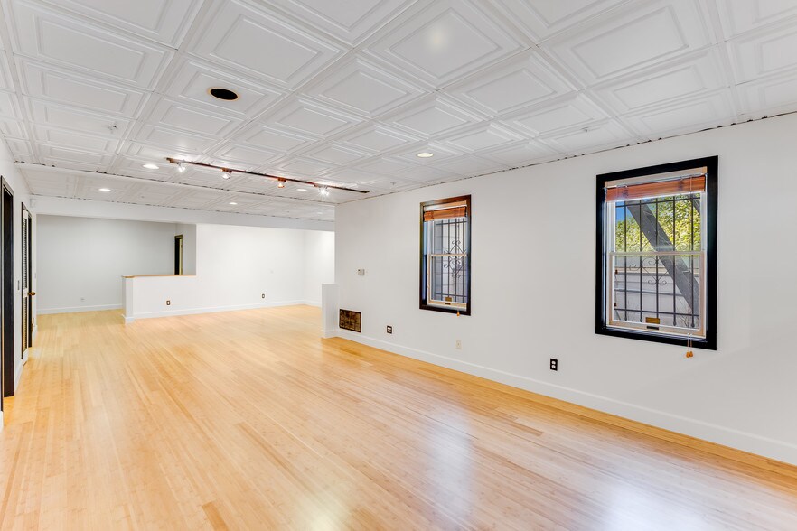 More Photos Of 3415 Cesar Chavez, San Francisco Medical For Sale