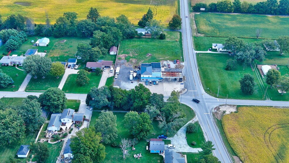 More Photos Of 5982 W State Road 32, Anderson Service Station For Sale