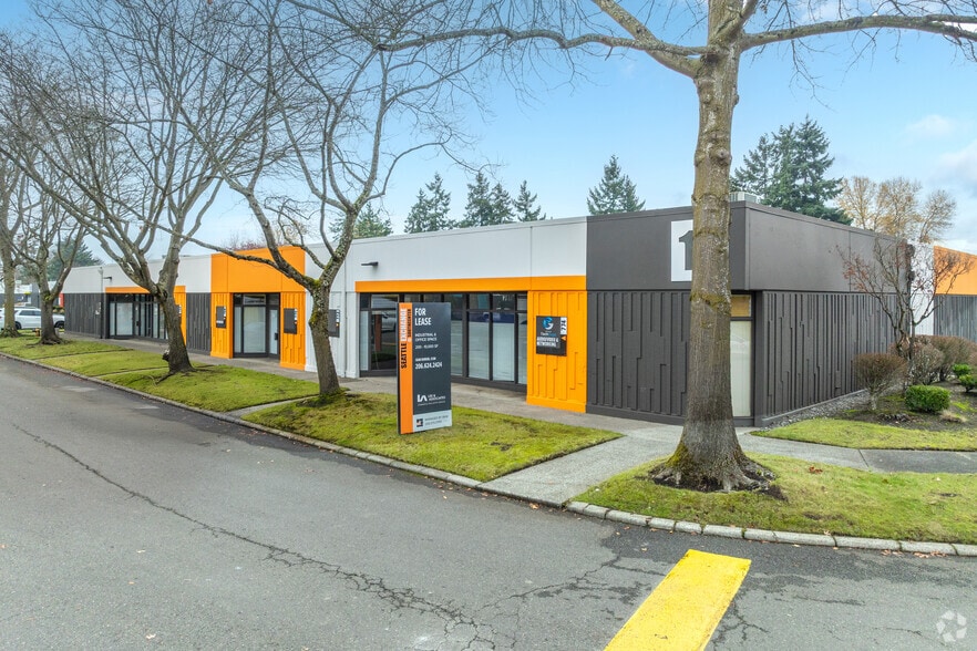 More Photos Of 679-699 Strander Blvd, Tukwila Unknown For Lease