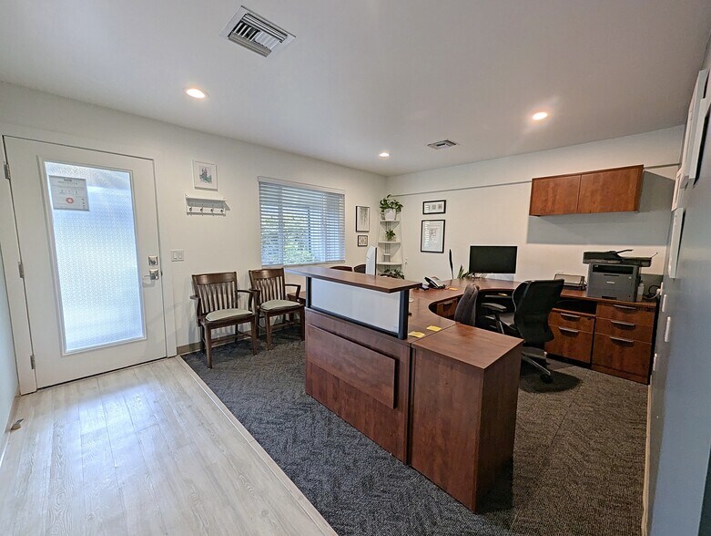More Photos Of 465 March Ave, Healdsburg Medical For Lease