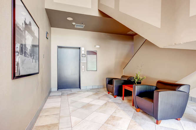 More Photos Of 1 N Broadway, Denver Office For Lease