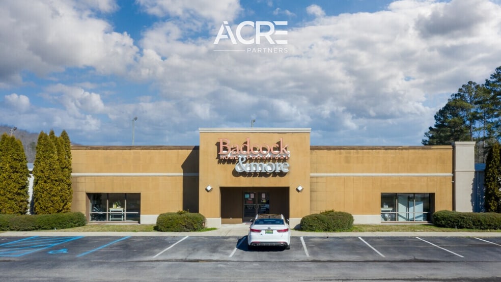 Primary Photo Of 2000 Clowdus Dr, Oneonta Freestanding For Sale