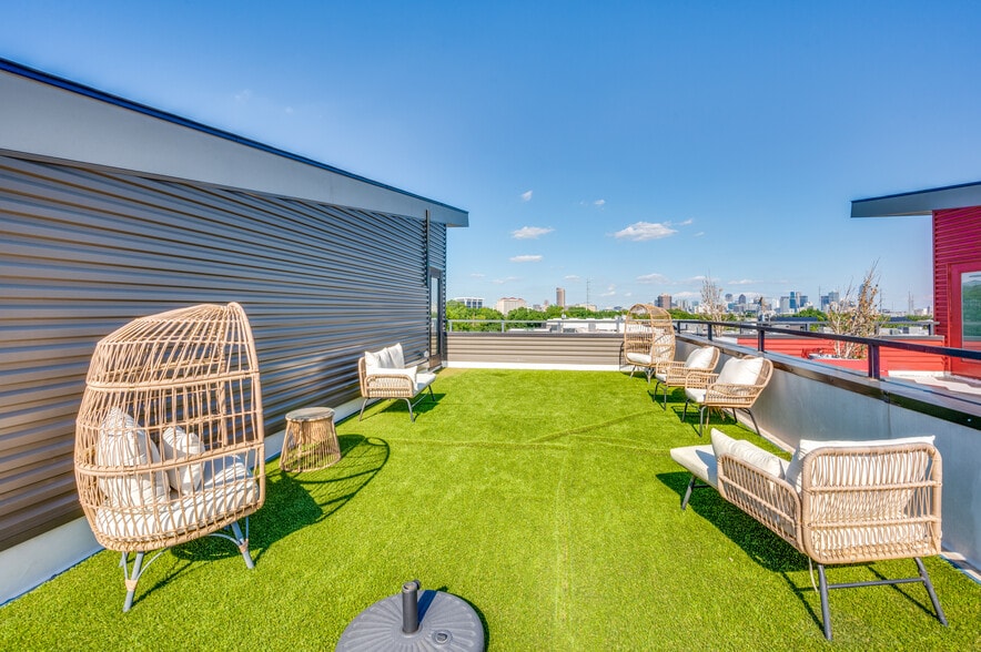 More Photos Of 4755-4763 Algiers St, Dallas Loft Creative Space For Sale