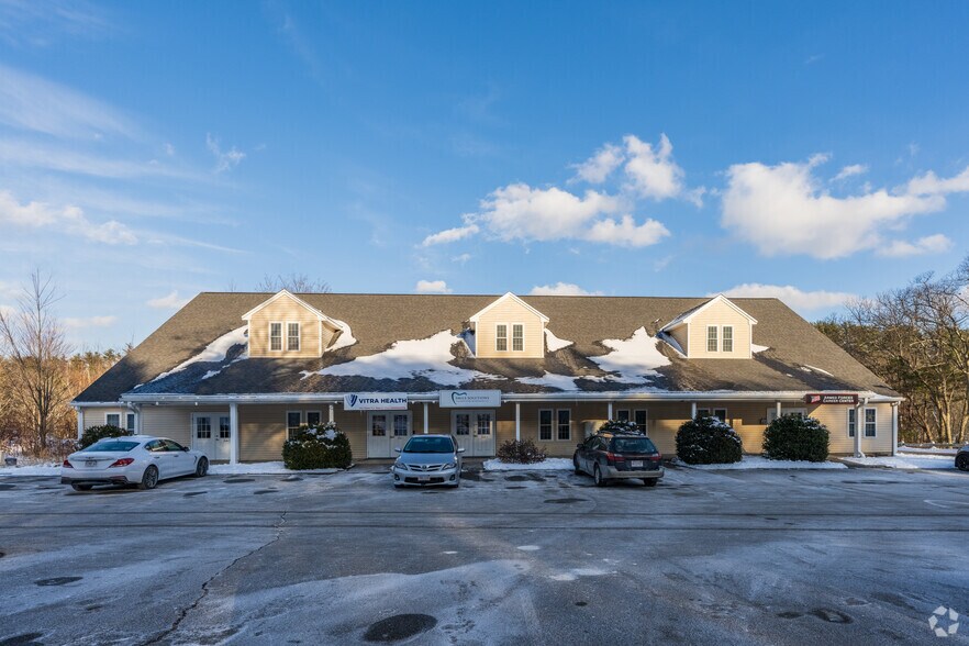 More Photos Of 128 Main St, Sturbridge Medical For Lease