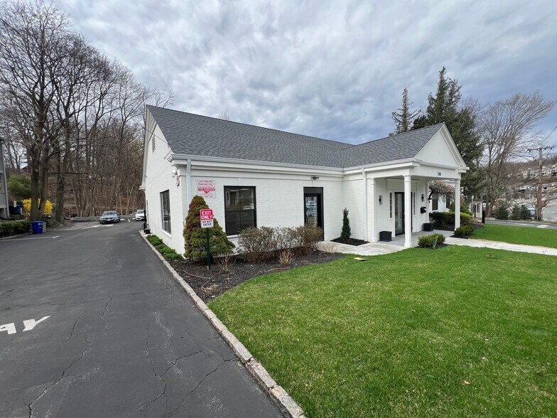 More Photos Of 500 Ashford Ave, Ardsley General Retail For Sale