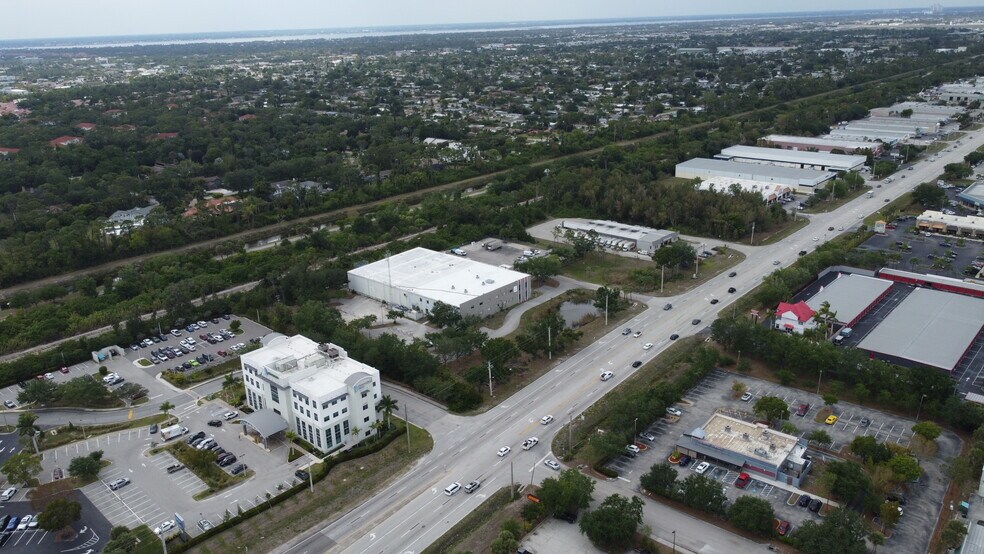 More Photos Of 13320 Metro Pky, Fort Myers Movie Radio TVStudio For Lease