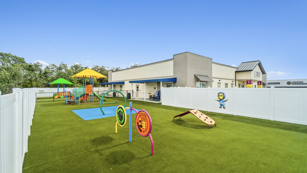 More Photos Of 12400 W US Highway 290, Austin General Retail For Sale