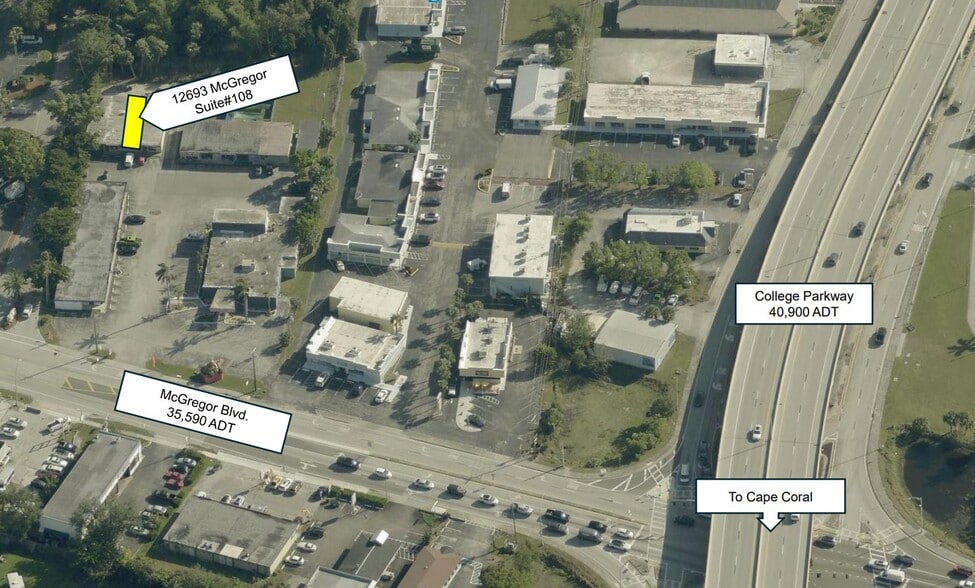 More Photos Of 12691-12695 Mcgregor Blvd, Fort Myers Unknown For Lease