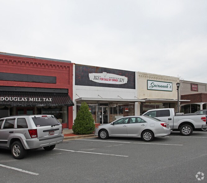 More Photos Of 140 Main St, Chesterfield Storefront For Sale