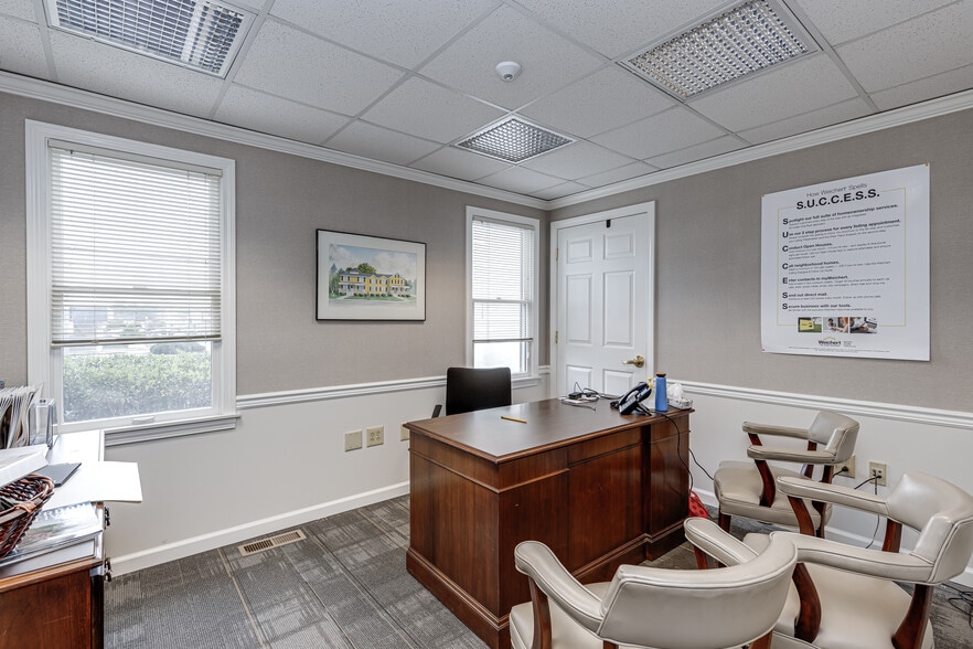 More Photos Of 221 S Main St, Flemington Office For Sale