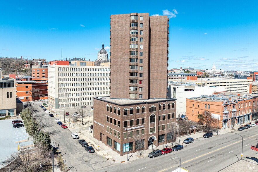 More Photos Of 360 Sherman St, Saint Paul Medical For Lease