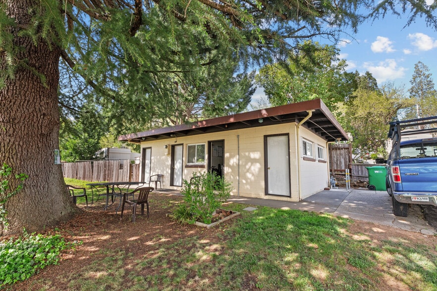 More Photos Of 639 Whiting St St, Grass Valley Manufactured Housing Mobile Home Park For Sale