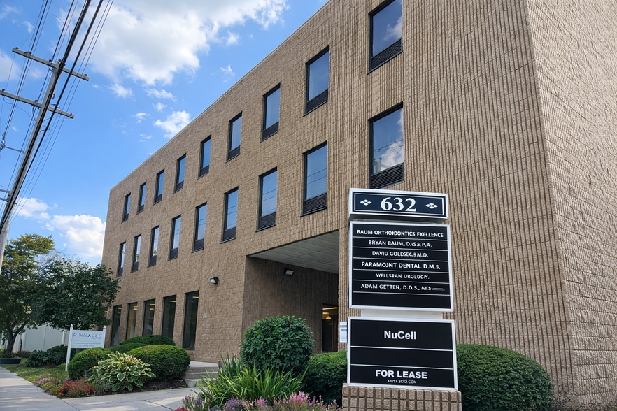 More Photos Of 632 Montgomery Ave, Narberth Office For Lease