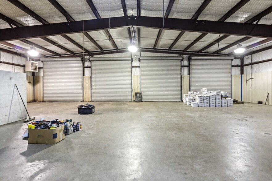 More Photos Of 2300 W Ferguson Rd, Mount Pleasant Freestanding For Lease