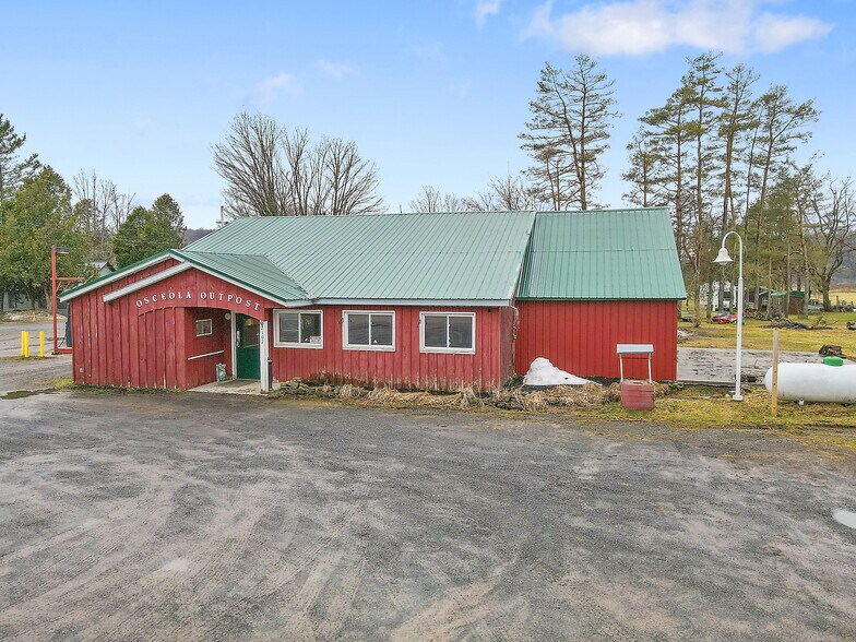 More Photos Of 2107 N Osceola Rd, Camden Service Station For Sale