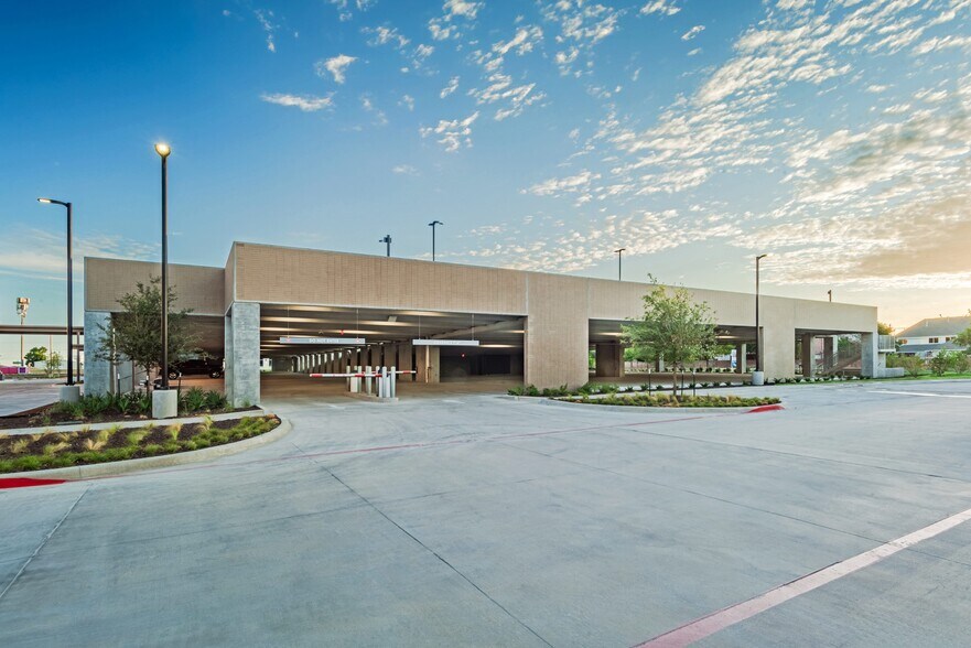 More Photos Of 3960 Dallas Pky, Plano Office For Lease