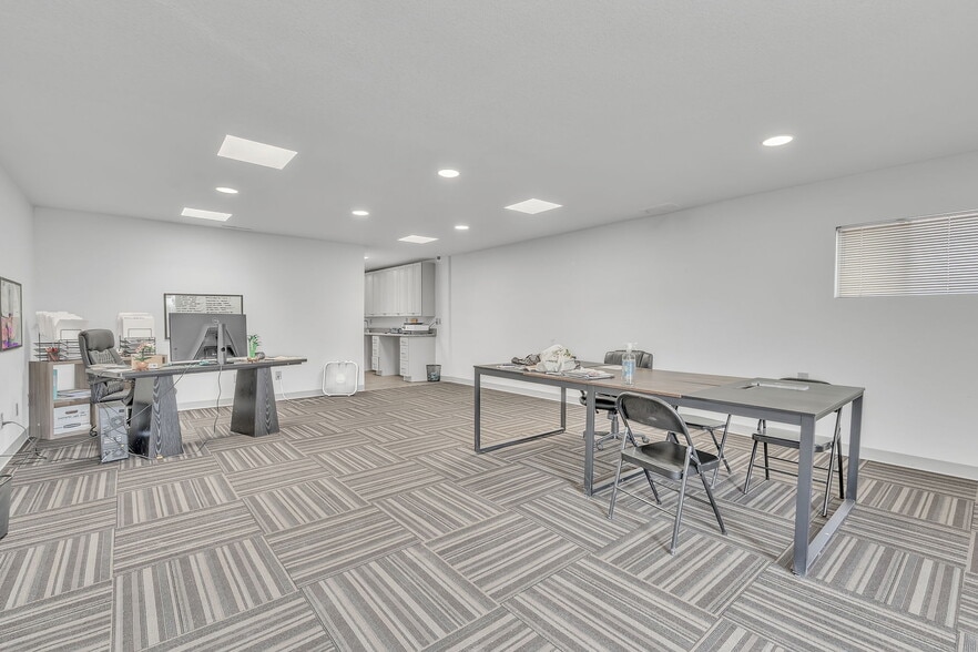 More Photos Of 2128 E Bijou St, Colorado Springs Freestanding For Lease