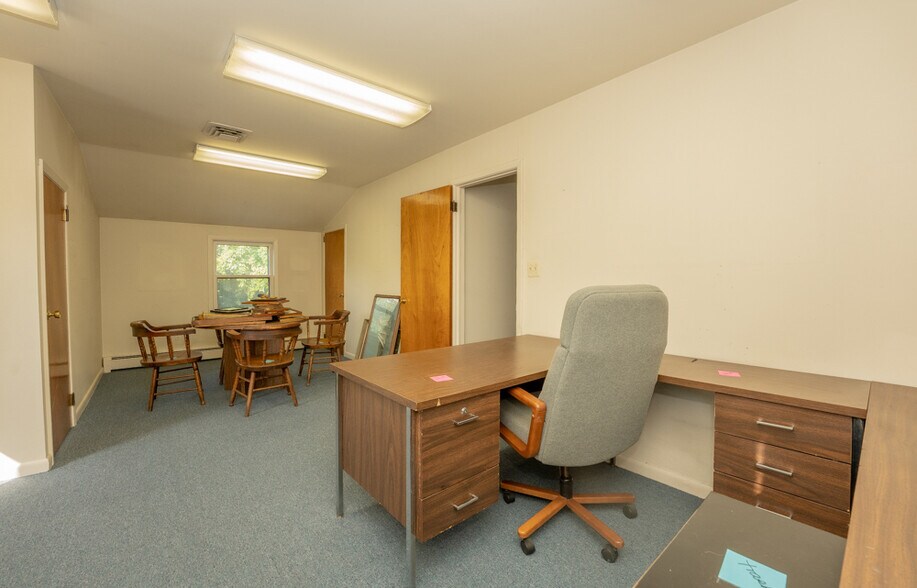 More Photos Of 2429 Vauxhall Rd, Union Township Office Residential For Sale