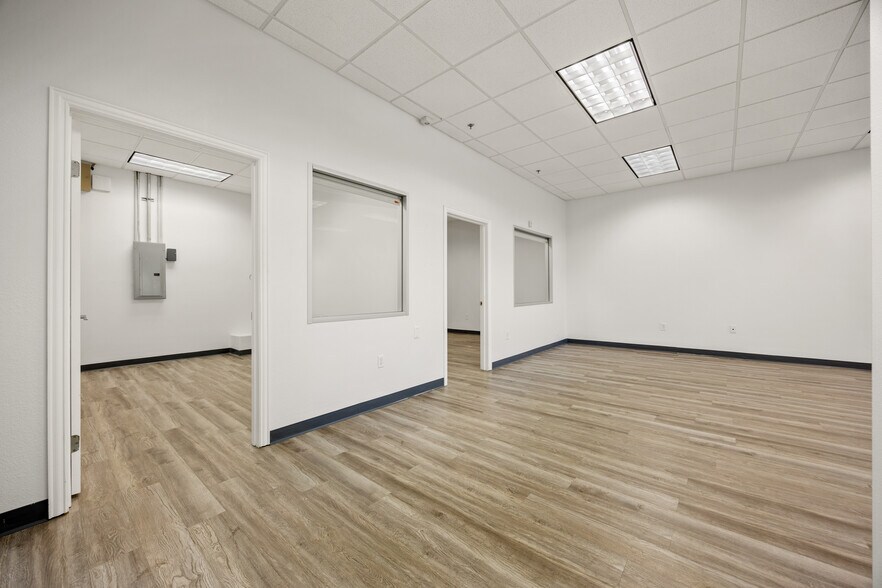 More Photos Of 12989 Bellaire Blvd, Houston Storefront For Sale