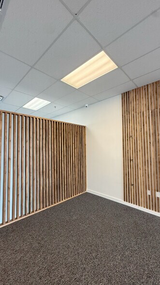 More Photos Of 28421 N Vistancia Blvd, Peoria General Retail For Lease