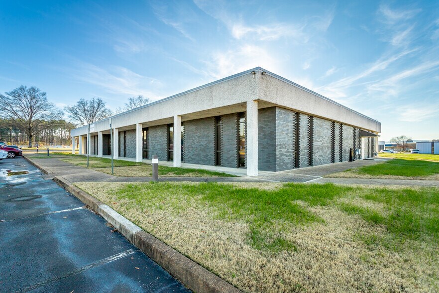 More Photos Of 5751 Cornelison Rd, Chattanooga Office For Sale